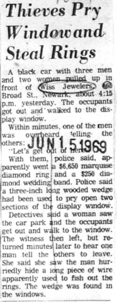 1969-06-15 Thieves Pry Window Steal Rugs