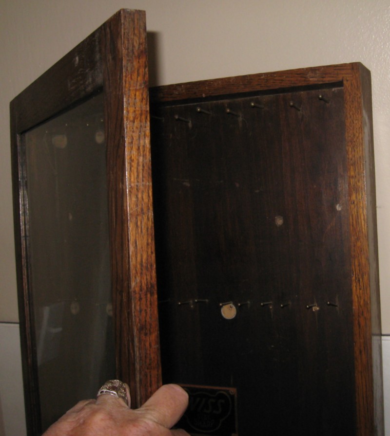 oak-wall-cabinet-3