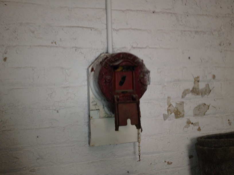22-1st-stairwell-1-fire-switch-North