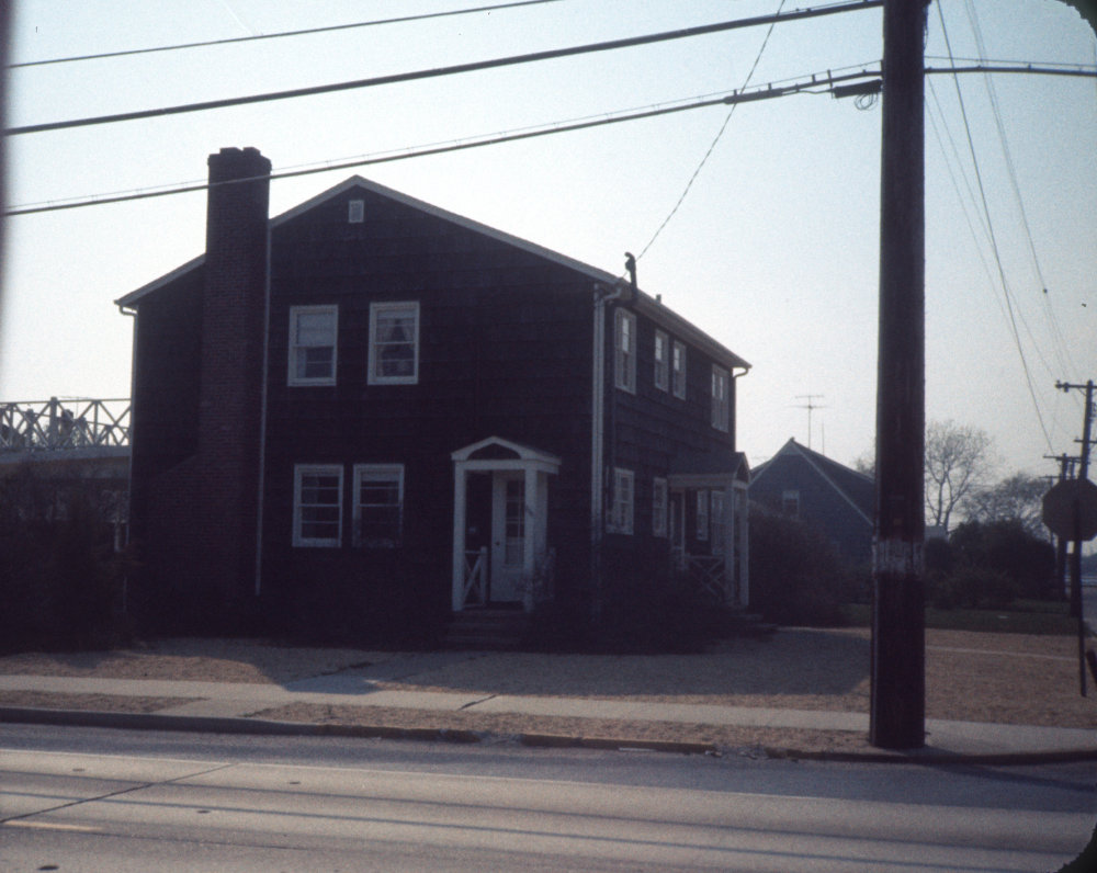 39 Johnson St Pictures 1976: Slide 4 of 27