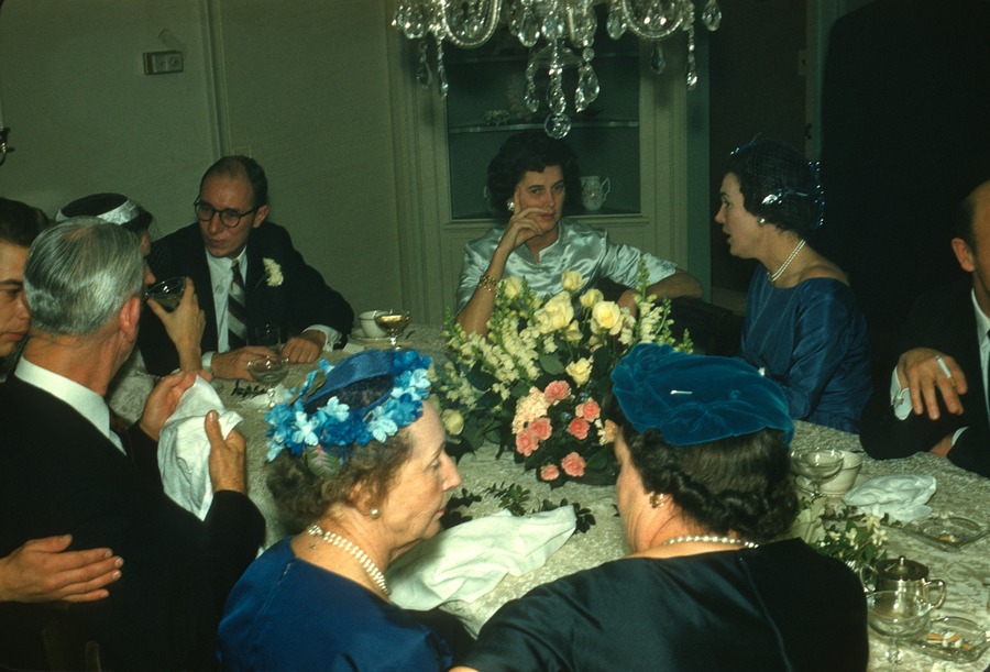 December 1959 wedding 15 table
