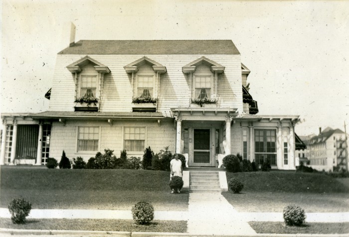 1925-FCJW-house-Avon
