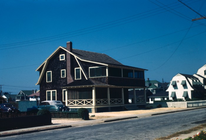 724-East-Ave-1943