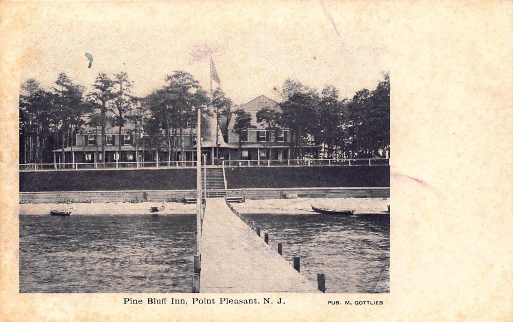 Pine-Bluff-Inn-postcard-front