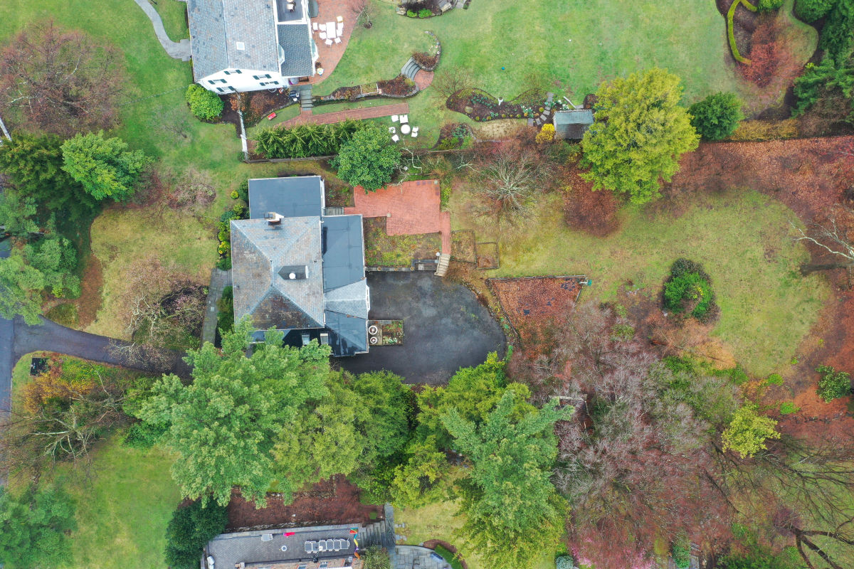 12 Chestnut Place: Selling Drone Photos: Photo 4 of 10