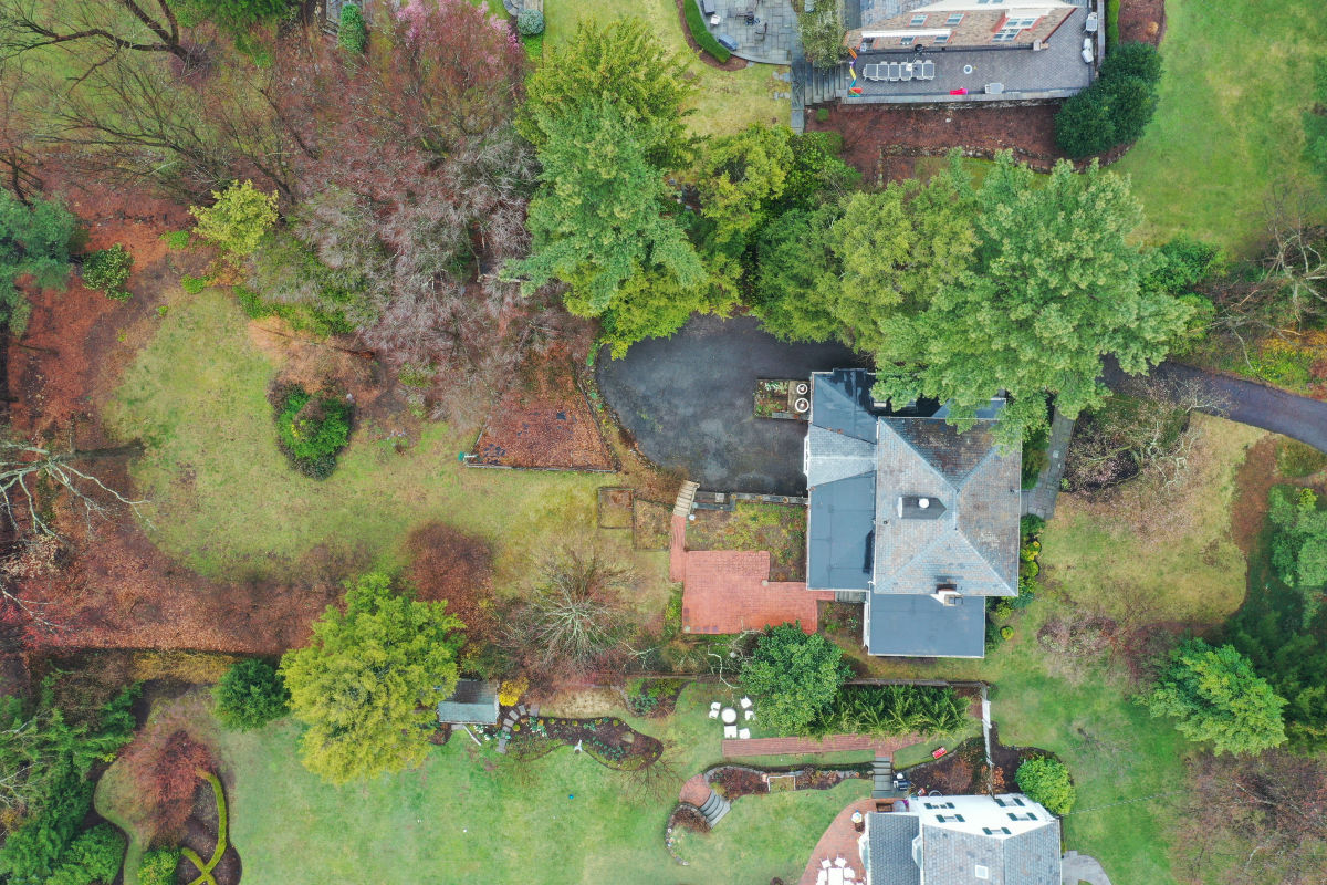 12 Chestnut Place: Selling Drone Photos: Photo 5 of 10